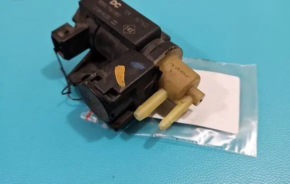Renault Scenic III - Grand scenic III Turbo solenoid valve 8200790180 IMPRK1397303