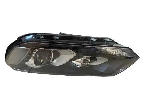 Volkswagen Touareg II Headlight/headlamp 17660001