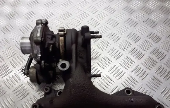 Toyota Yaris Turbo 17201-33010