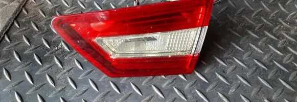 Renault Clio IV Tailgate rear/tail lights