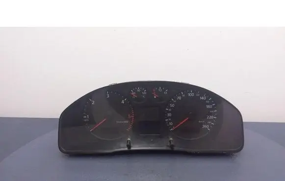 Audi A4 S4 B5 8D Speedometer (instrument cluster) 8D0920900R