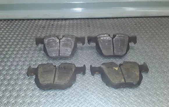 BMW 5 E60 E61 Brake pads (rear) 