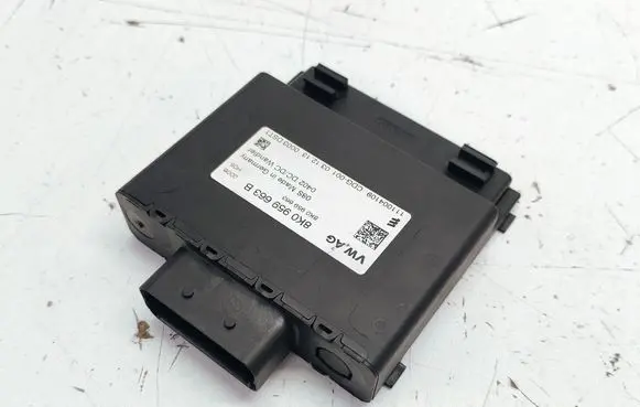 Audi Q5 SQ5 Voltage converter/converter module 8K0959663B