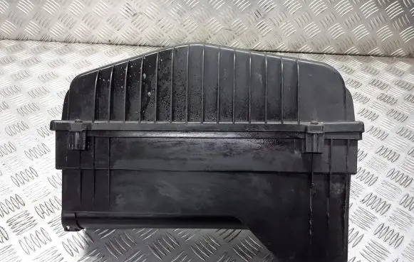 Citroen C2 Air filter box 9654674080