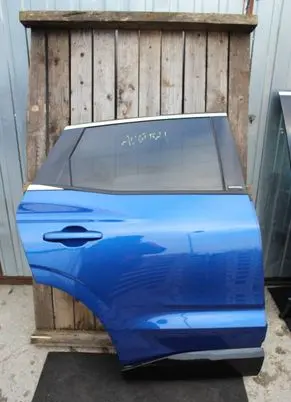 Renault Austral Rear door 