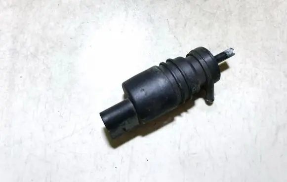 BMW 3 E46 Windscreen/windshield washer pump 8362154