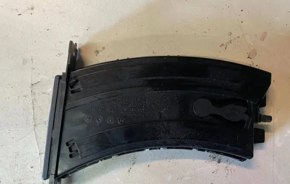 BMW 3 E90 E91 Cup holder 7127462