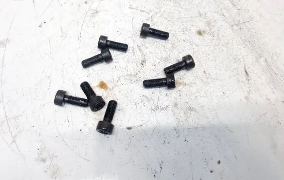 Ford Kuga I Nuts/bolts 