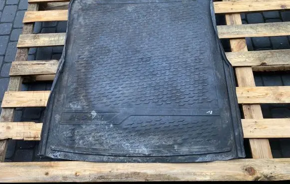 Volkswagen PASSAT B8 Rubber trunk/boot mat liner 3G9061161