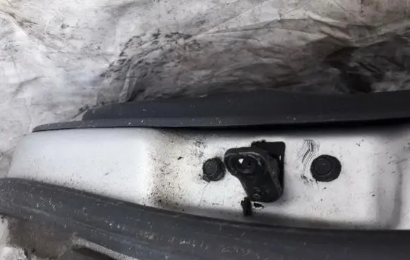 KIA Sorento Front door check strap stopper 