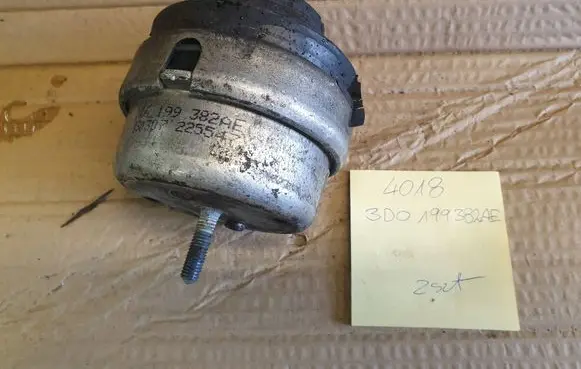 Audi A4 S4 B6 8E 8H Gearbox mount 4D0199382AE