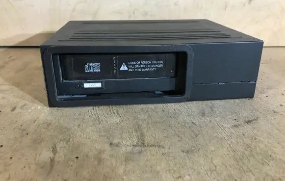 Jaguar S-Type CD/DVD changer XW4F18C830A PU2253A 286882303