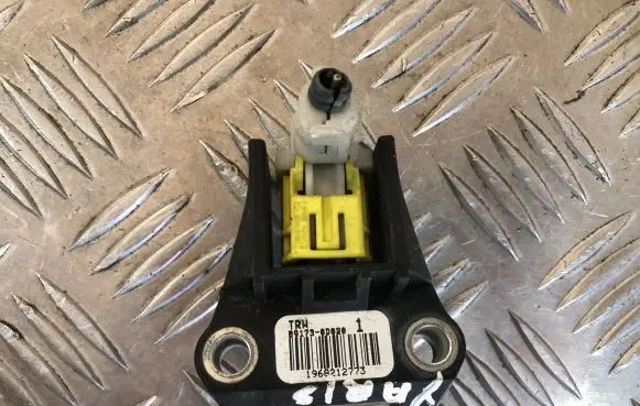 Toyota Yaris Airbag deployment crash/impact sensor 891730D020 1968212773