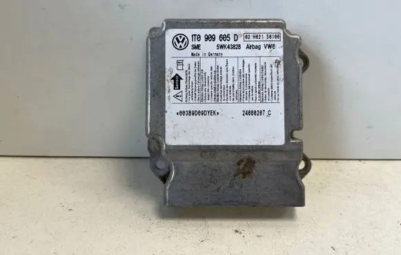 Volkswagen Touran I Airbag control unit/module 1T0909605D 5WK43828