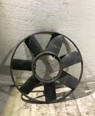BMW 5 E39 Fan impeller 2243303