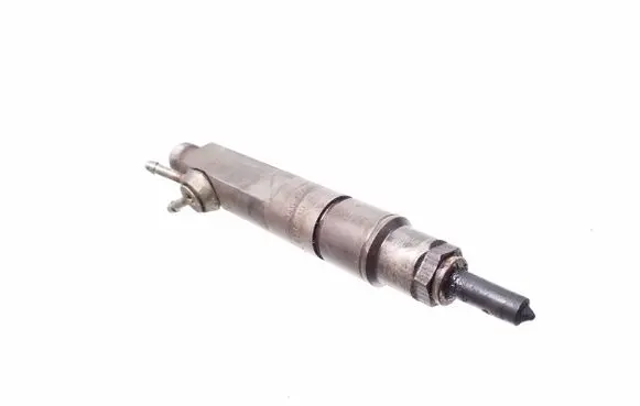 Audi A6 S6 C4 4A Fuel injector 046130201E