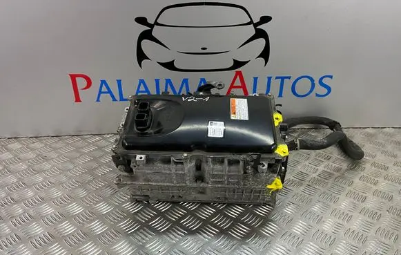 Toyota RAV 4 (XA50) Voltage converter inverter G920033140