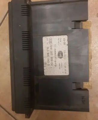 Audi A6 S6 C5 4B Climate control unit 8L0820043D D750301 5HB00760804