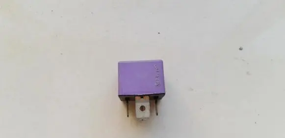 Renault Laguna I Other relay 12V50A03525 12V50A03.525