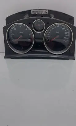 Opel Zafira B Speedometer (instrument cluster) 13216660