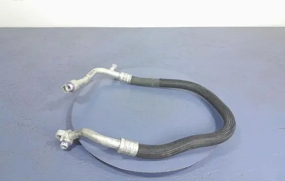 Air conditioning (A/C) pipe/hose