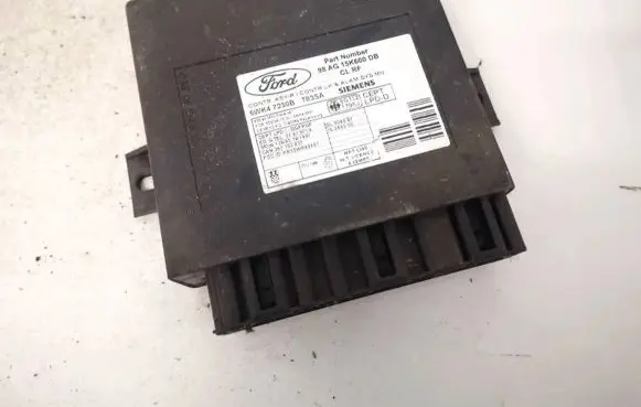 Ford Focus Comfort/convenience module 98AG15K600DB 5WK47230B