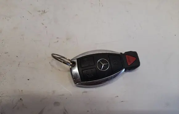 Mercedes-Benz CLA C117 X117 W117 Ignition key/card 