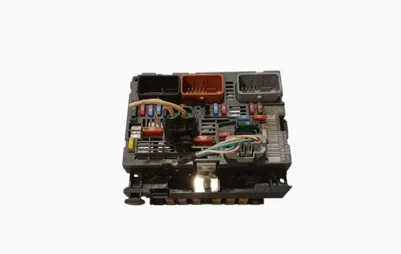 Peugeot 308 BSM Control unit 9666700480