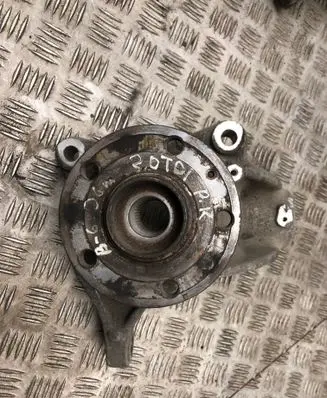 Volkswagen PASSAT B6 Front wheel hub