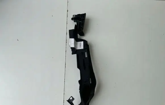 Audi A6 S6 C8 4K Fender end trim 8W0821170C