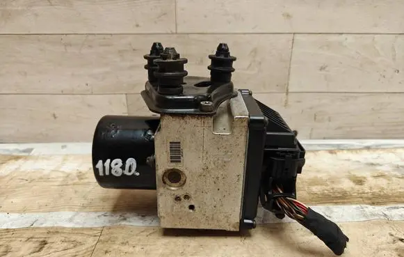 Volkswagen PASSAT B6 ABS Pump 3C0614095Q