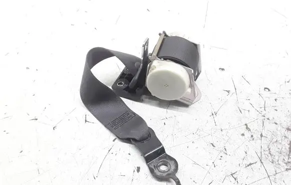 Rear seatbelt