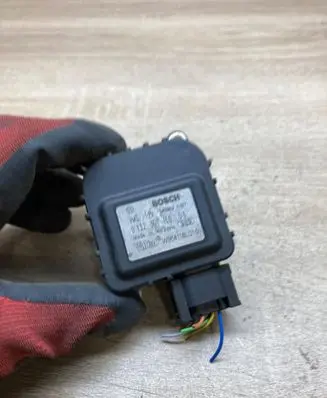 Mini One - Cooper R50 - 53 Air flap motor/actuator 0132801166