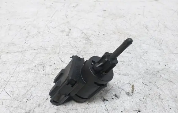 Volkswagen Touareg I Brake pedal sensor switch 1J0945511D
