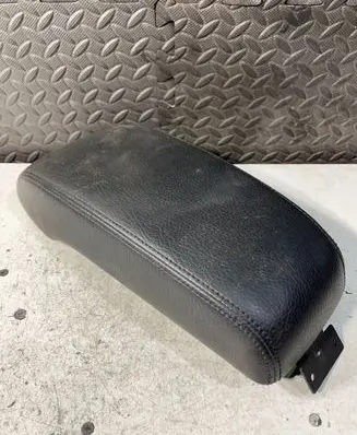 Ford Mondeo Mk III Armrest