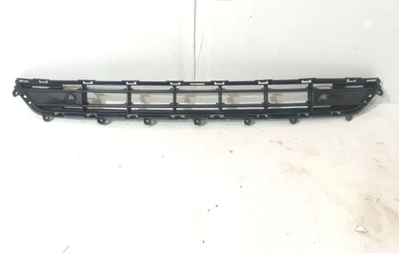 Volvo XC40 Front bumper lower grill 31449342 S3DHA