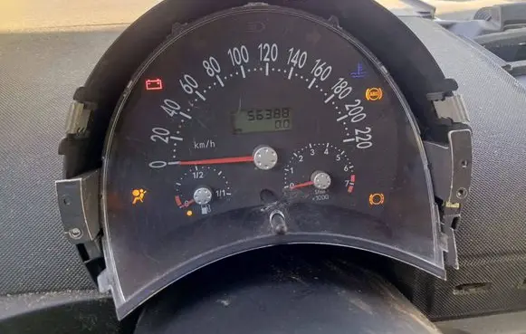 Volkswagen New Beetle Speedometer (instrument cluster) 1C0920840C