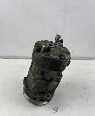 Volkswagen Multivan T4 Air conditioning (A/C) compressor (pump)