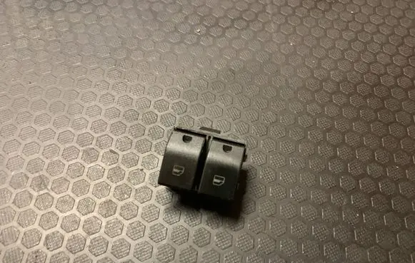 Volkswagen Polo IV 9N3 Electric window control switch 6Q0959858