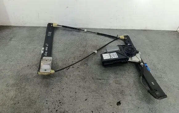 Audi A4 S4 B6 8E 8H Front door window regulator with motor