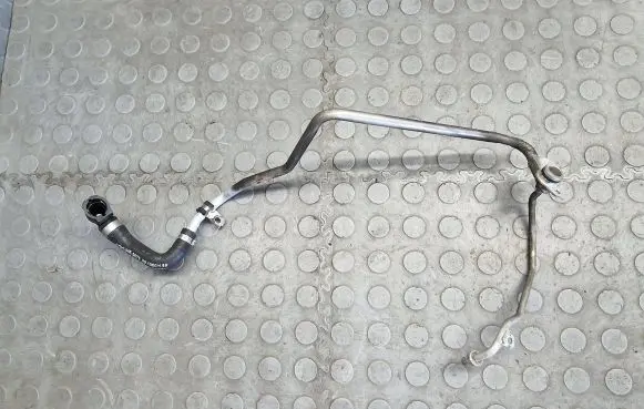BMW X5 F15 Engine coolant pipe/hose 8513836