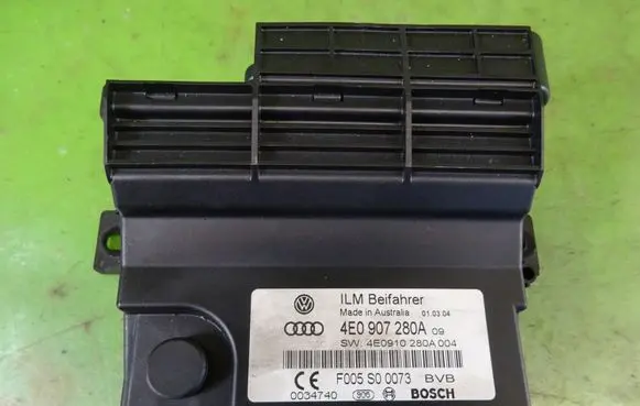 Audi A8 S8 D3 4E Other control units/modules 4E0907280A