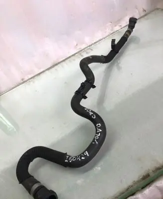 Volvo XC60 Engine coolant pipe/hose 32324721