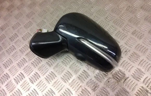 Suzuki SX4 S-Cross Front door electric wing mirror