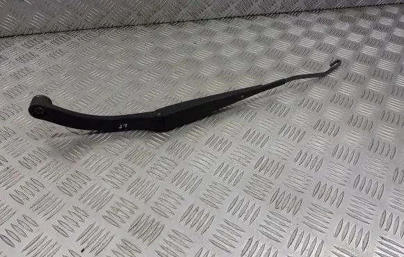 Subaru Forester SH Front wiper blade arm