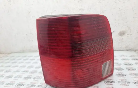Volkswagen PASSAT B5 Rear/tail lights 3B9945111F