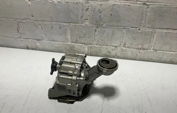 BMW 6 F06 Gran coupe Oil pump 7643256 7572479