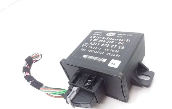 Mercedes-Benz R W251 Light module LCM A2118708726 0001631002 5DF00827802