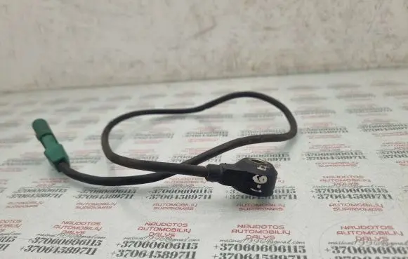 Audi A4 S4 B5 8D Detonation knock sensor 