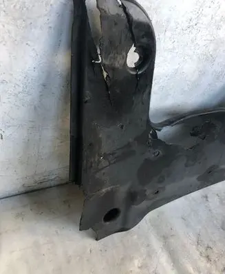 Volkswagen Touran III Engine splash shield/under tray 3q0199110b